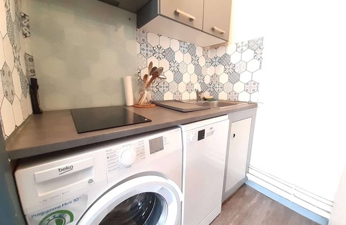 Vignec Apartment | Cozy T2 Apartment for 6 with Balcony, Parking, Gym Access in Saint-Lary-Soulan