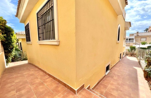 San Fulgencio Apartment | Cozy vacation apartment 3,000 m from the Mediterranean Sea