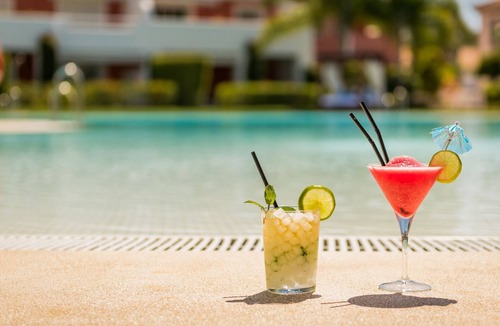 El Paraiso Apartment | Cubo's Cortijo Del Mar Resor 6 PAX/Marbella/free wifi/air conditioning/community pool