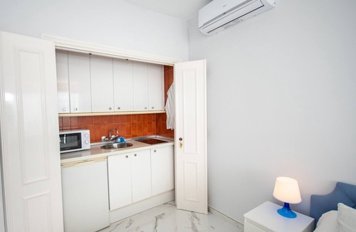 Torremolinos Apartment | Cubo's Estudio Castillo de Santa Clara/sea views/air conditioning/free wifi