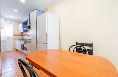 Cruz de Humilladero Apartment | Cubo's Las Americas Malaga Apartment/urban/air conditioning/balcony/free wifi