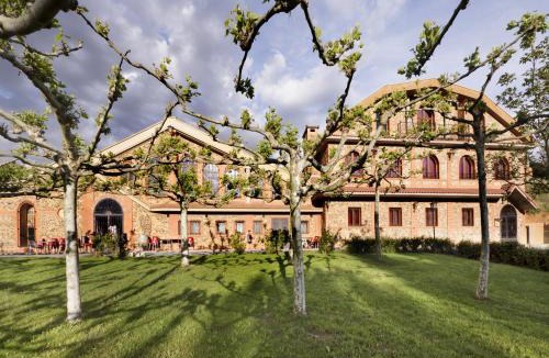 Villagallegos House | Cueva Restaurante Itariegos