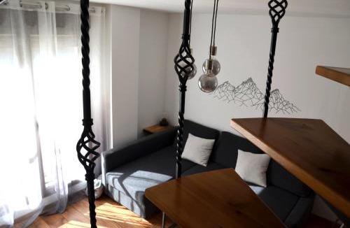 Puebla de Lillo Apartment | Dúplex El refugio de Porma