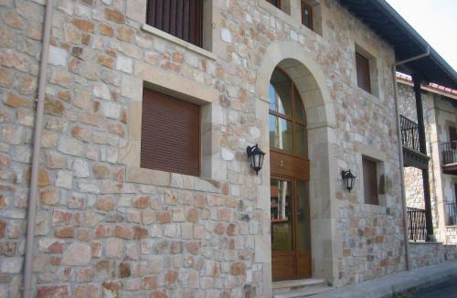 Turieno Apartment | Dúplex Mirador de Potes - 4 pax, con Wifi y Garaje