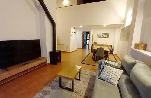 Sojuela Apartment | Dúplex rodeado de naturaleza, bodegas e historia