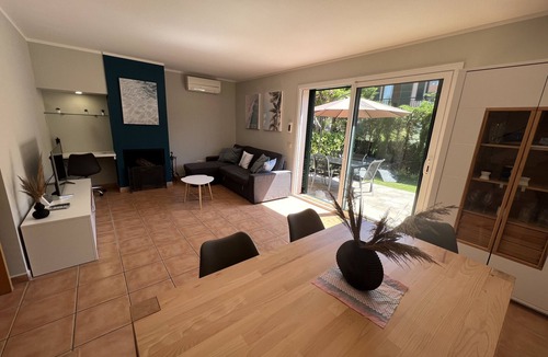 Mas Pinell Ski Chalet | Daró 3D 05 - A/C, pool and 200m from the beach