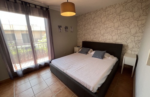 Mas Pinell Ski Chalet | Daró 3D 05 - A/C, pool and 200m from the beach