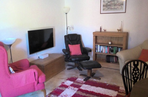 Lubrin House | Delightful Rural Cottage with pool.