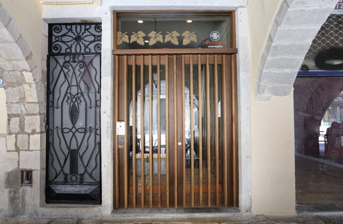 Old Town Apartment | Deluxe apartment, in the center of Girona. WIFI & AIR