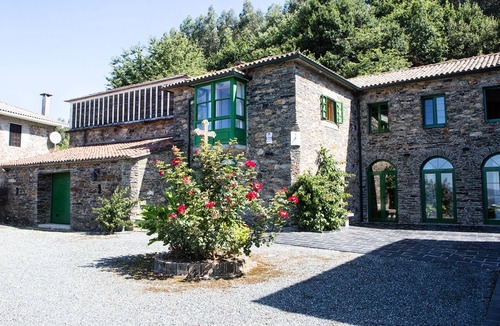 Valdovino House | Detached house in Pazo Gallego near the beach (Casa dos Arcos)