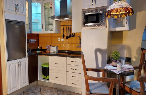 El Guincho Cottage | Detached Terrace Cottage for Adults Only