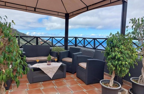 El Guincho Cottage | Detached Terrace Cottage for Adults Only