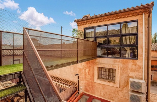 Imon House | Discover the perfect retreat in this comfortable vacation home.