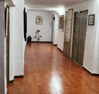 Rabe de las Calzadas Bed & Breakfast | Doña Mercedes