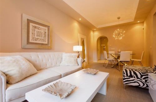 Nikki Beach Apartment | Dream experience in Elviria: luxury property close to beaches, restaurants and golf courses