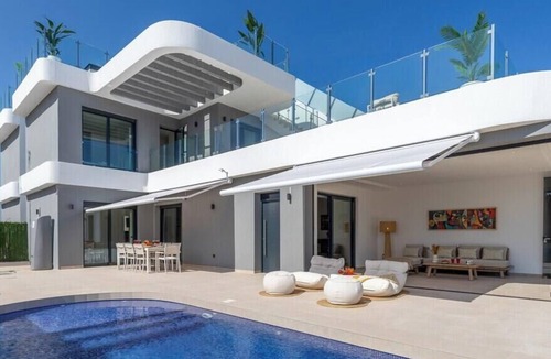 Los Alcazares Villa | Dreamscape Villa by Fidalsa