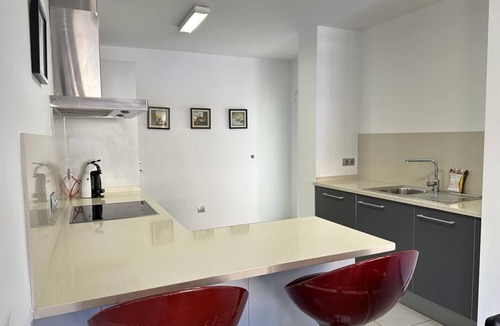 Santa Margarida Apartment | Drugstore A B - Three Bedroom Apartment, Sleeps 8
