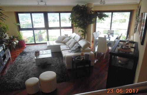 Ourense Apartment | Duplex grandes cristaleras impresionantes vistas