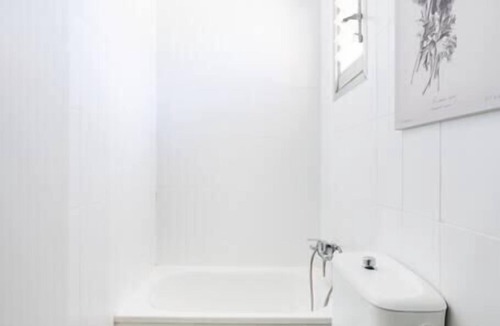 San Isidro Apartment | Eden Rentals 104 Surfy Stylish BedandCoffee Balcony
