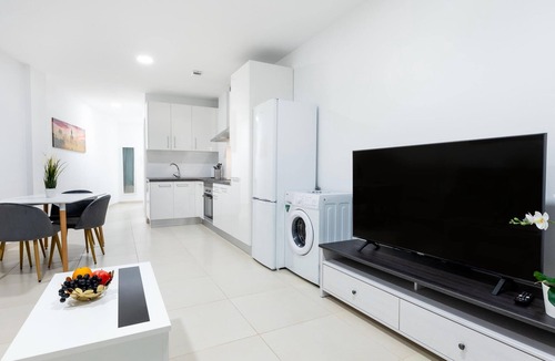 Adeje Apartment | Edificio Korner, Bright And Modern Apartment With Mountain View