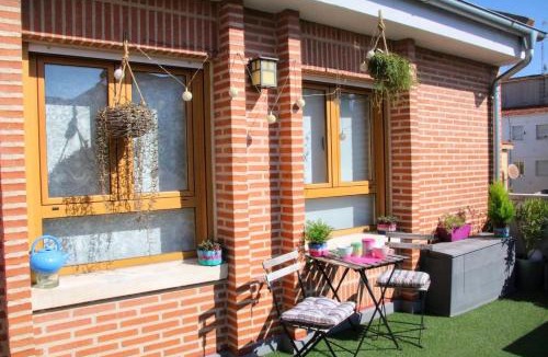 Valladolid City Centre Apartment | El Ático de Valladolid - Centro - Terraza - Wifi