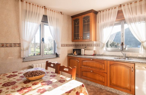 Pineres House | El Angel Vacation Home