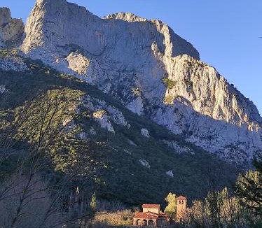 Cillorigo de Liebana House | El Chalet de la Poza - Río, barbacoa, Wifi, zona de trabajo, vistas.