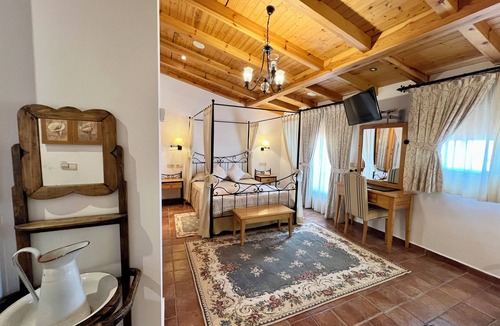 Burunchel Hotel | El Curro Hotel Rural