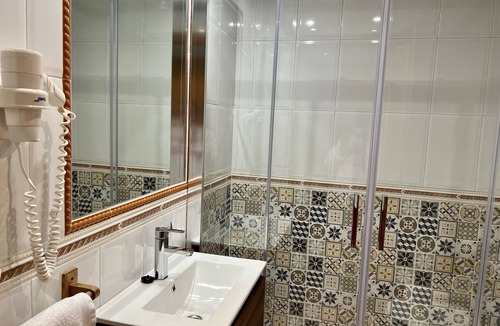 Burunchel Hotel | El Curro Hotel Rural