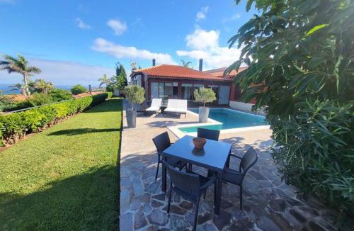 Juan Fernandez House | El Edén