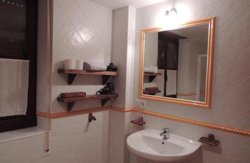 Tarilonte de la Pena House | El Encinar