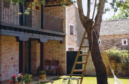 Canicosa Cottage | El Hogar del Fresno Premium, 4 star Rural House, Cañicosa, 5km from Pedraza