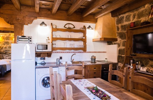 Navaluenga Cottage | El Mirador del Alberche 1 in Navaluenga, now with 600 megabytes of fiber optics!