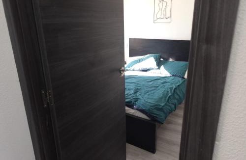 San Miguel de Salinas Apartment | El Mirador, Villamartin, Refurbished,cot to hire, WIFI, pool, parking