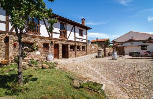 Laguna de Cameros House | El Nogal De Laguna
