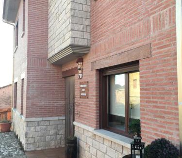 Quintanilla del Agua y Tordueles House | El Perfume Del Almendro