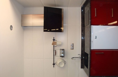 Villasinde Hostel | El Recantín, two double bedrooms with living room-kitchen