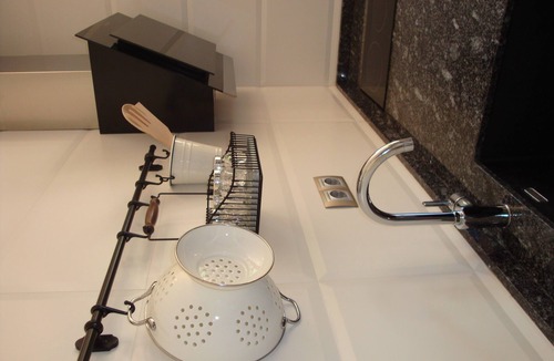 Villasinde Hostel | El Recantín, two double bedrooms with living room-kitchen