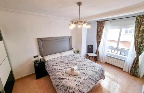 La Jota Apartment | El Reloj del Pilar ComoTuCasa