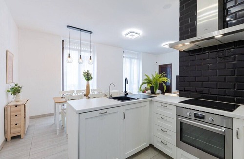 Barri Vell - Santa Creu Apartment | Elegance CityScape by Fidalsa