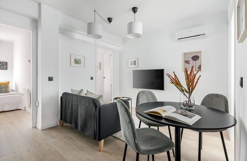 Pradolongo Apartment | Elegant and spacious apartment in quiet area
