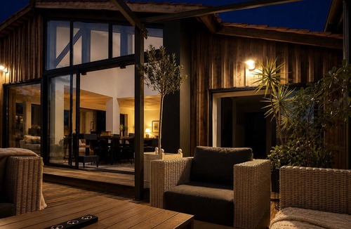 Lanton Villa | Elegant architect-designed villa with heated Bali pool and large bay windows