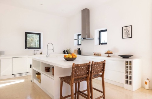 Sant Rafael de Sa Creu Villa | Elegant Blakstad Villa in Ibiza’s Heart | 4 Bedrooms, Private Pool, Fenced