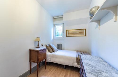 Getxo Apartment | Elegante diseño junto a la playa con piscina