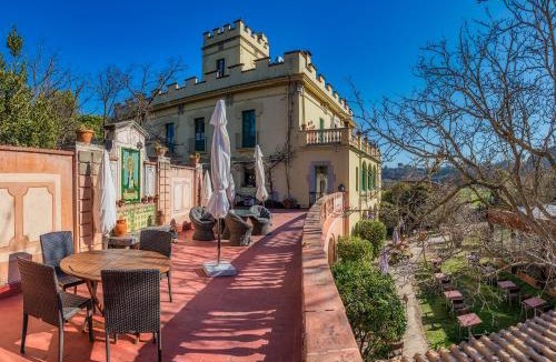 Besalu Hotel | Els Jardins De La Martana