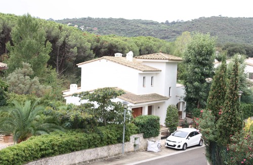 Calonge Villa | Enjoy the peace and comfort of home in a beautiful region