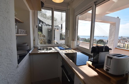 Palau-Saverdera Apartment | Enjoy your Vacation in this Charming Apartment in Roses, Costa Brava! Close to the Beach and the City Center.