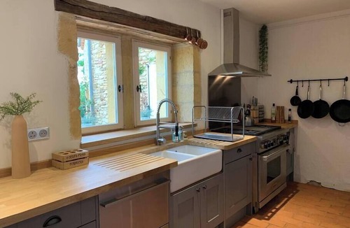 Beynac-et-Cazenac Villa | Epic view Chateau with private Pool & Hot Tub - Family & pet friendly