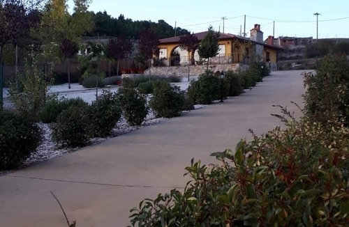 Hontoria del Pinar Cottage | Eras de la Cabizuela House (full rental) for 7 people VuT-09/071