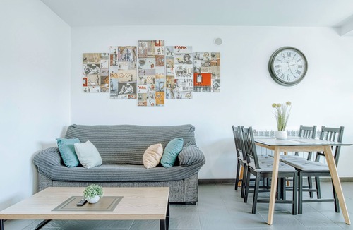 As Pontes De Garcia Rodriguez Apartment | Apartment for rent in downtown As Pontes